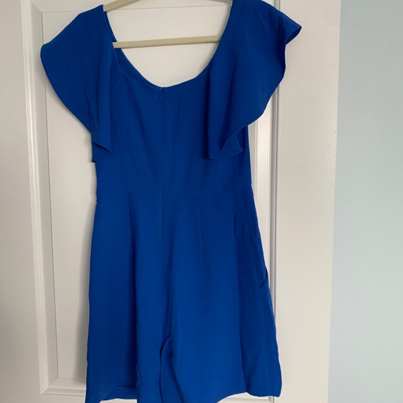 Blue Ruffle Sleeve Romper - Picture 2 of 2